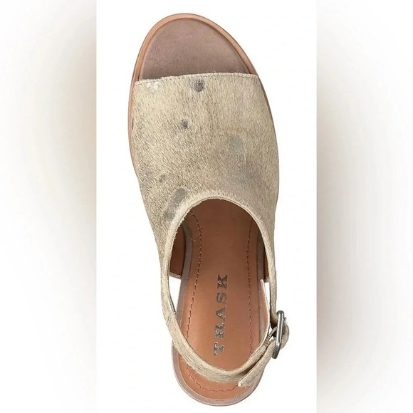 Trask — Parker Heeled Sandal In Bone Matallic Haircalf - Picture 2 of 3